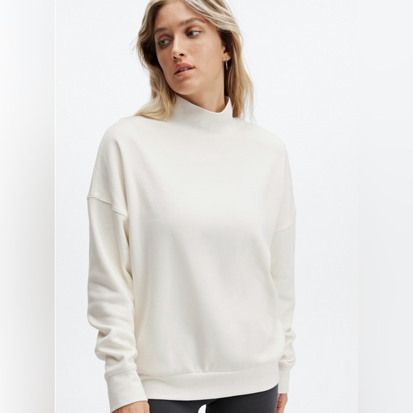 Fabletics Tops - Fabletics Like New Go-To Mock Neck Sweatshirt in Tundra Sz L